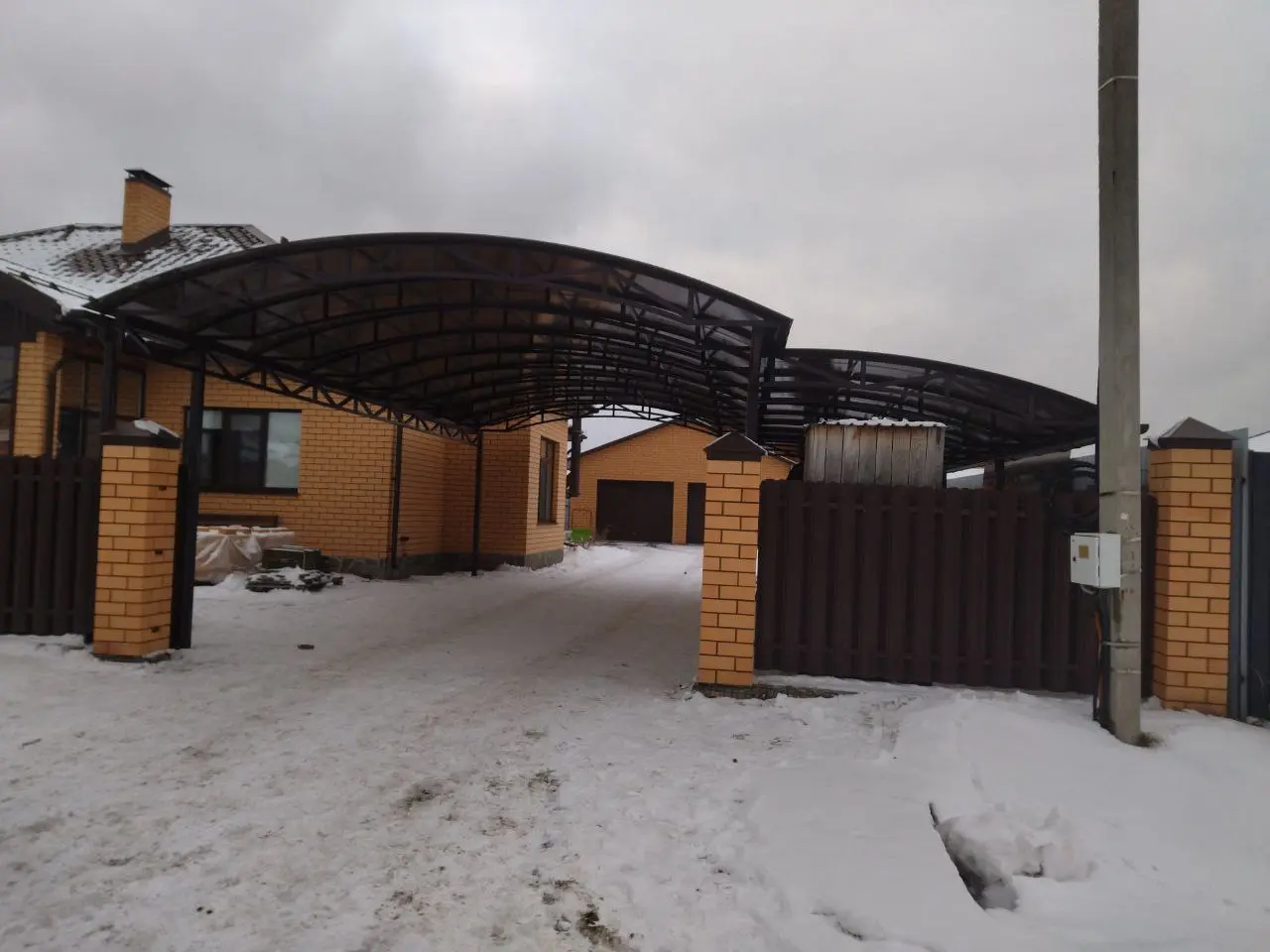 Арочный навес в Луговом